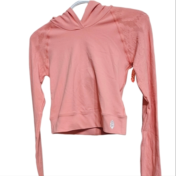 Free People Movement Lucky Layer Cutout Back Crop Hoodie in Crush Blush - Picture 7 of 13